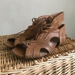 Dolce Vita brown leather lace up wedge sandals